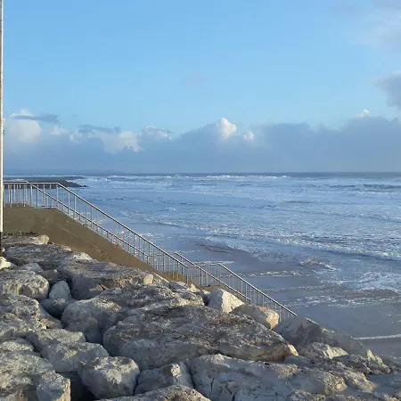 Costa Da Caparica Terrace アパート